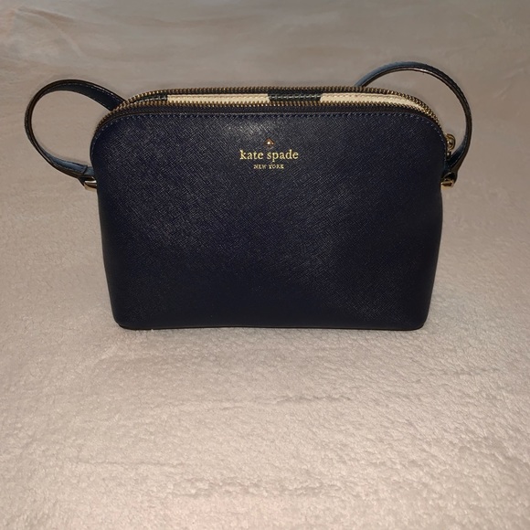 SOLD ON MERCARI - Kate Spade Crossbody - Picture 2 of 8